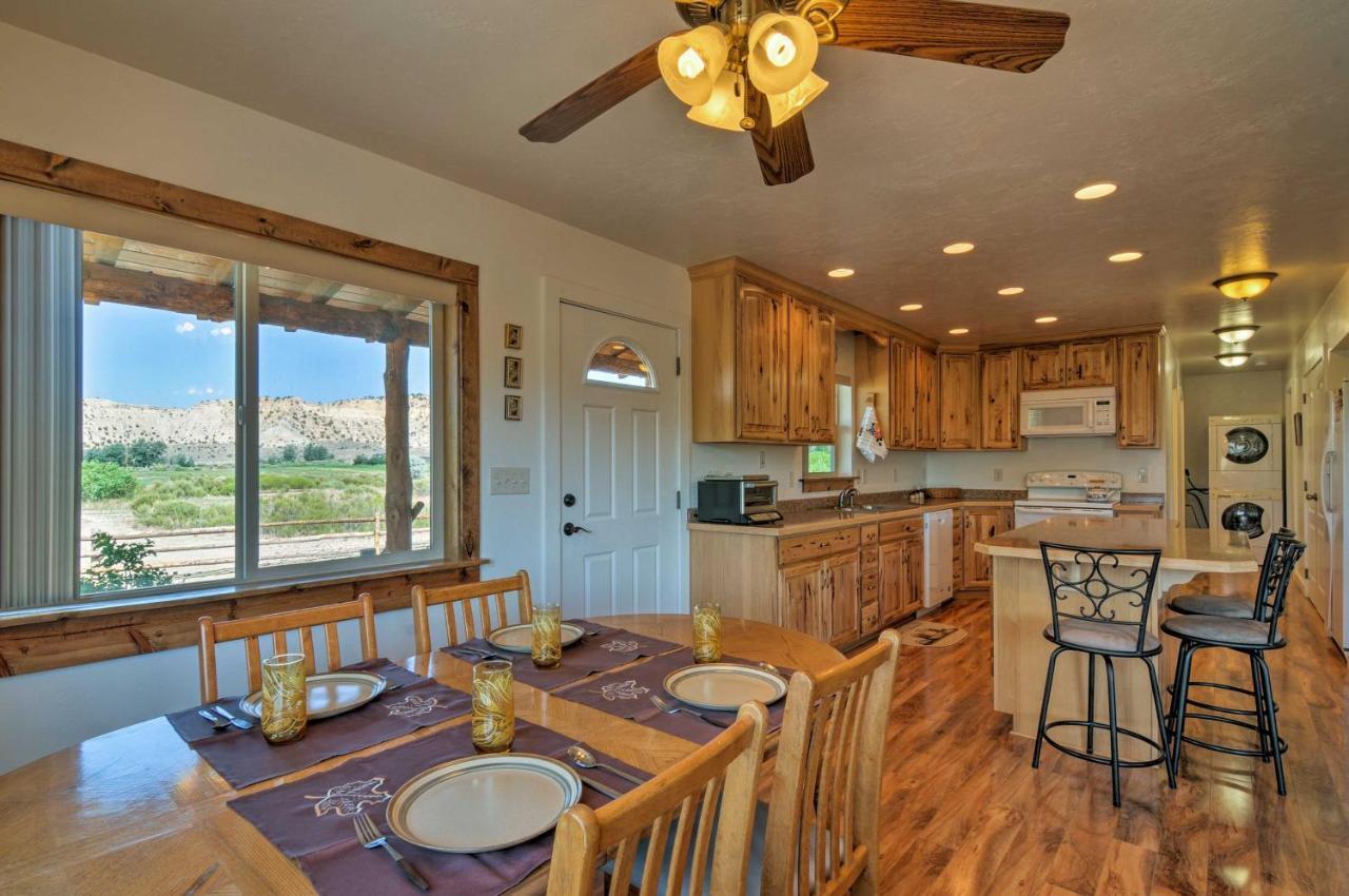 Cozy Henrieville Cabin 18 Mi To Bryce Canyon Np! Exterior photo